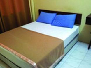Jr Hotel Sitiawan Exteriör bild