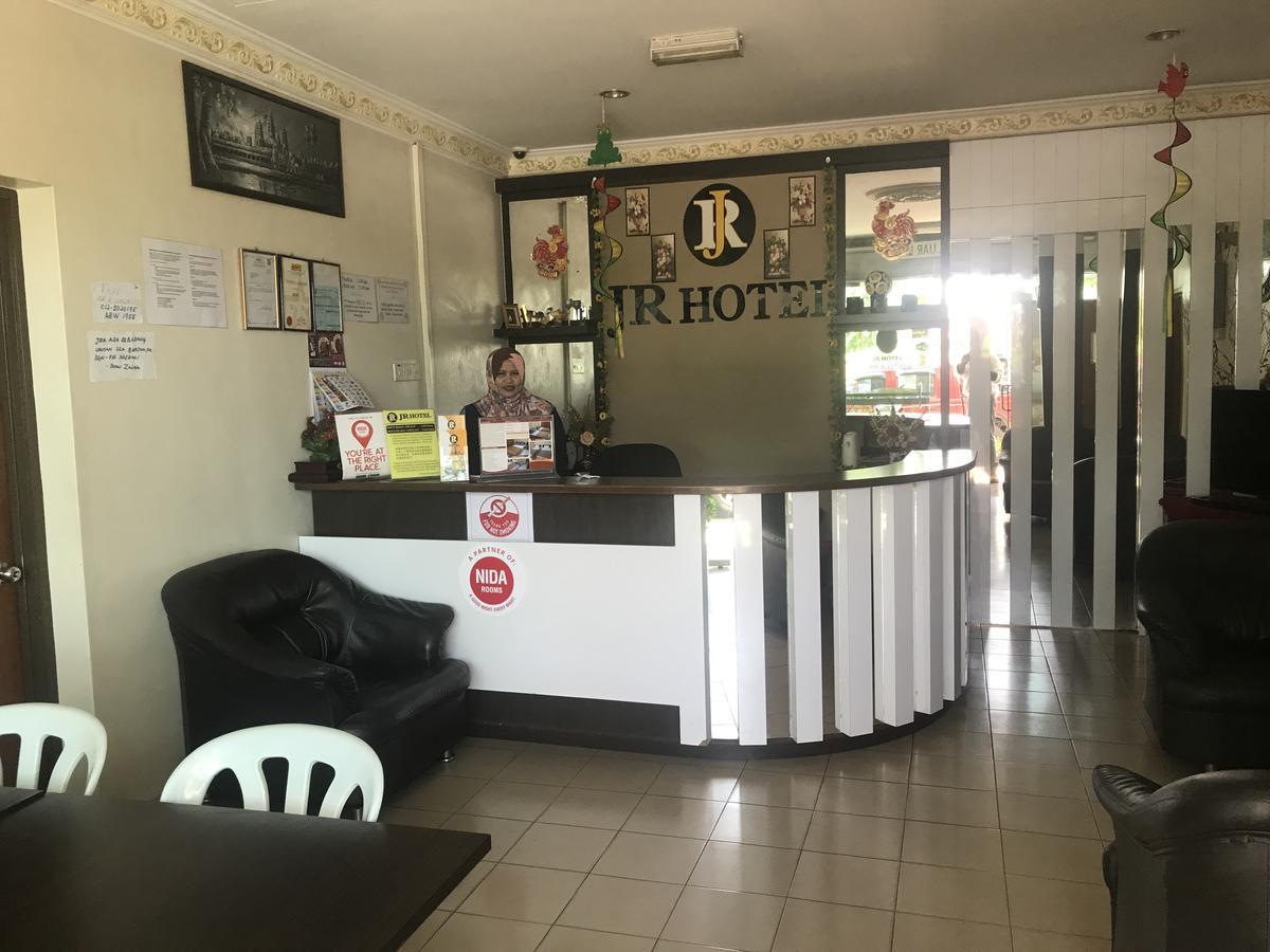 Jr Hotel Sitiawan Exteriör bild